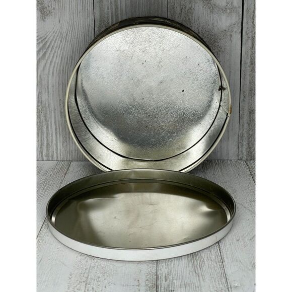 Vintage Renaissance Angel Painting Tin - Picture 6 of 6